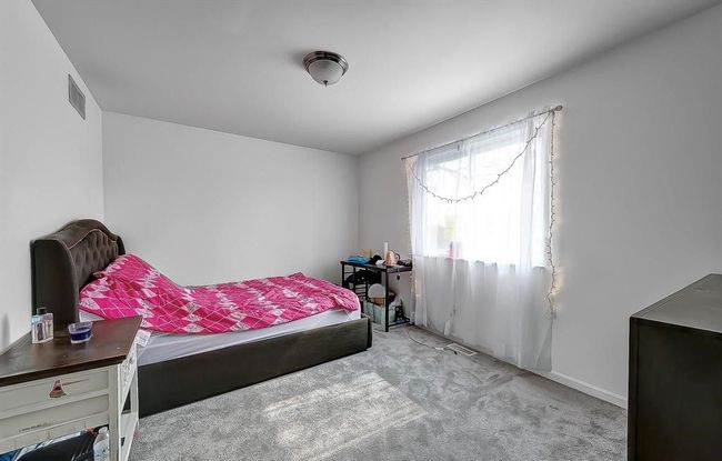 5642 Weddell St, House other with 3 bedrooms, 2 bathrooms and null parking in Dearborn Heights MI | Image 13