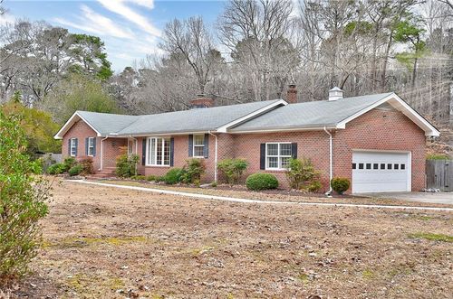 2700 W Neck Rd, Virginia Beach, VA, 23456-3421 | Card Image