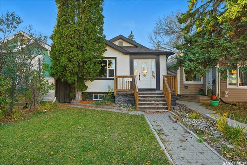 2070 Quebec St, Regina, SK, S4P1J9 | Card Image