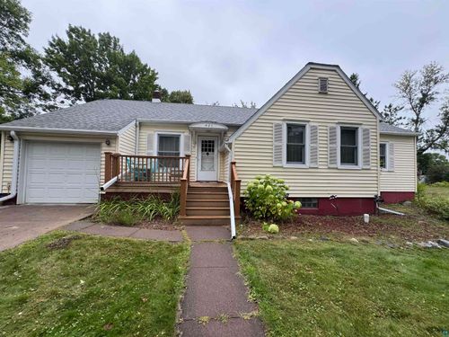 421 1st St, Moose Lake, MN, 55767-7718 | Card Image