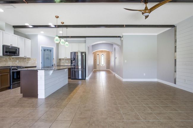 6827 Park Strand Dr, House other with 4 bedrooms, 2 bathrooms and null parking in APOLLO BEACH FL | Image 4