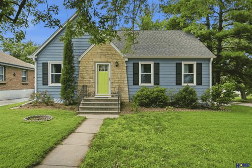 2501 S 34th St, Lincoln, NE, 68506-6614 | Card Image