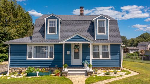 77 Hubbell Ave, Watertown, CT, 06779-2119 | Card Image