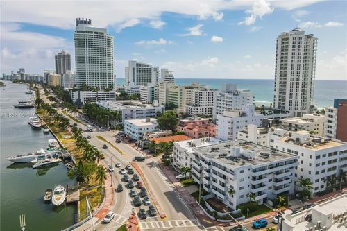 apt-302-4101 Indian Creek Dr, Miami Beach, FL, 33140-3204 | Card Image