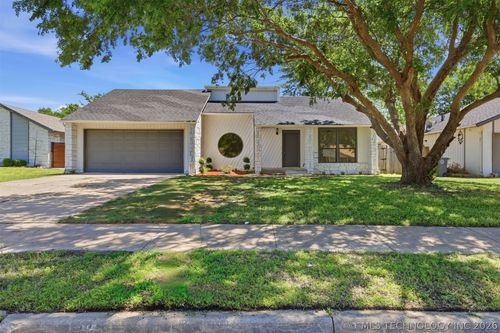 3829 S 117th East Ave, Tulsa, OK, 74146-2935 | Card Image