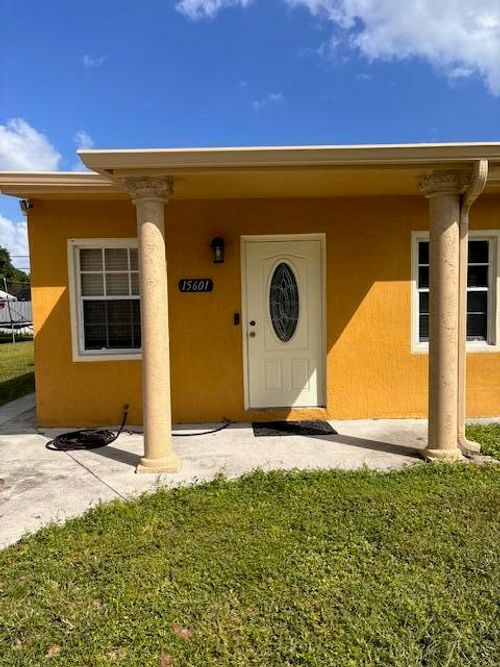 15601 Nw 158th Street Rd, Miami Gardens, FL, 33054-6933 | Card Image