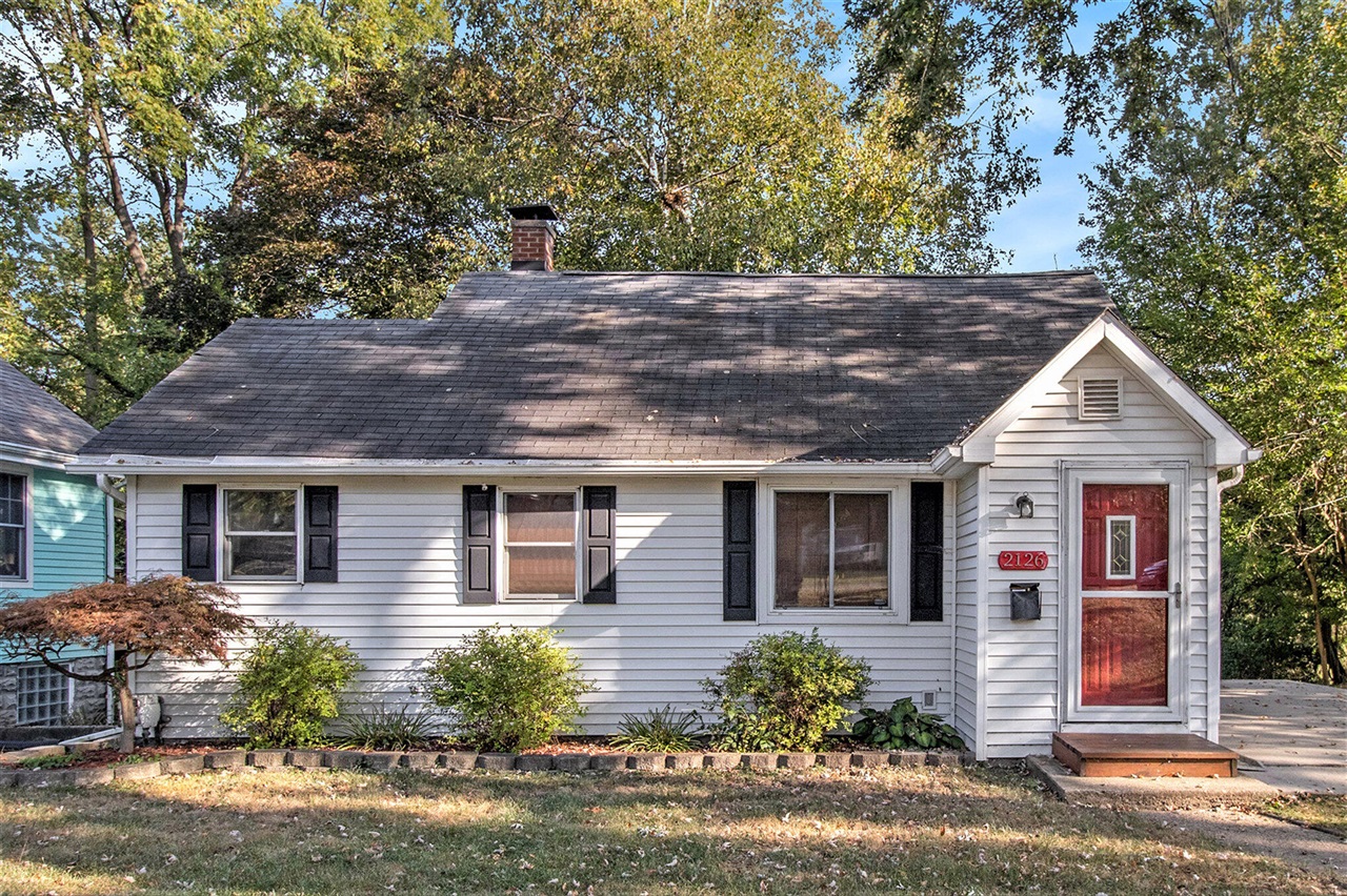 Springmont Ave, Kalamazoo, MI 49008