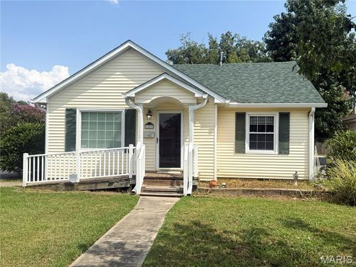 2003 Stonewall Dr, Caruthersville, MO, 63830-2548 | Card Image