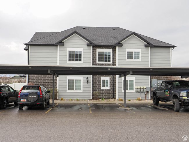 208 - 180 W 1575 N, Condo with 3 bedrooms, 2 bathrooms and 3 parking in Logan UT | Image 4
