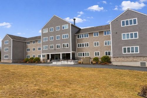 apt-201-38 Dunham Rd, Beverly, MA, 01915-1887 | Card Image