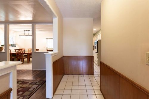 2804 N Mcmillan Avenue, Bethany, OK, 73008 | Card Image