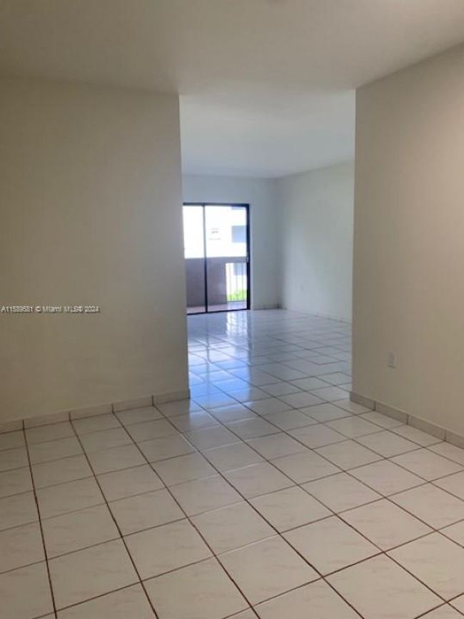 205 - 1101 Sw 122nd Ave, Condo with 2 bedrooms, 2 bathrooms and null parking in Miami FL | Image 18