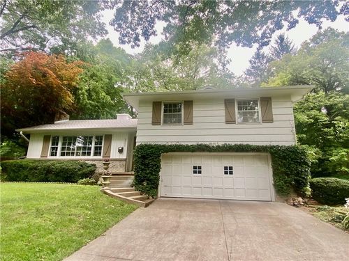 2505 Homestead Ln, Saint Joseph, MO, 64506-1915 | Card Image