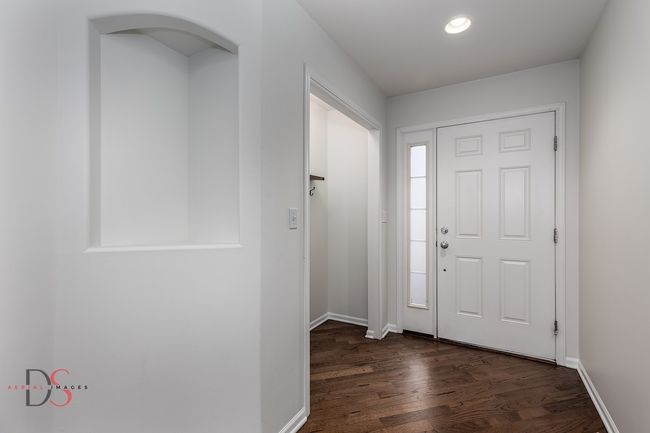 1803 Waters Edge Dr, Townhouse with 2 bedrooms, 3 bathrooms and 2 parking in Minooka IL | Image 4