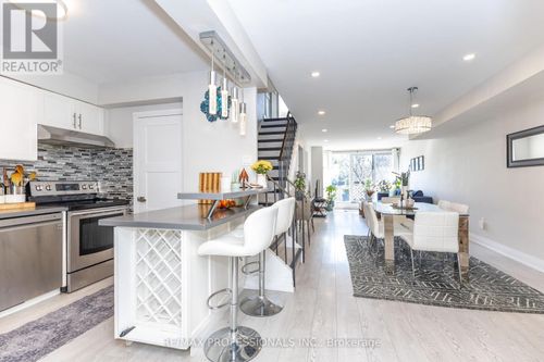 339-2 Valhalla Inn Rd, Etobicoke, ON, M9B6C3 | Card Image