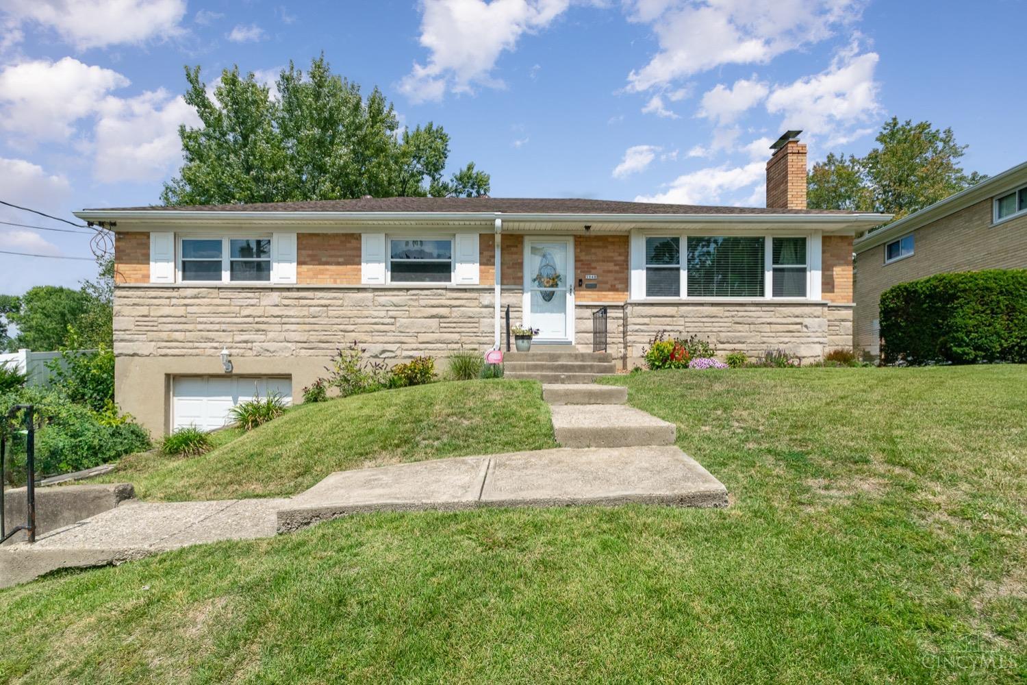 Childs Ave, Cincinnati, OH 45248