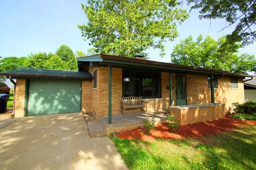 2838 Kelling St, Davenport, IA, 52804-1552 | Card Image