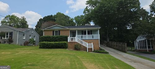 820 Woodland Dr, Griffin, GA, 30224-4817 | Card Image