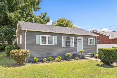 3317 Trexler Ave, Portsmouth, VA, 23704-6048 | Card Image