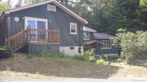 226 Park Rd, Johnsburg, NY, 12843-2108 | Card Image