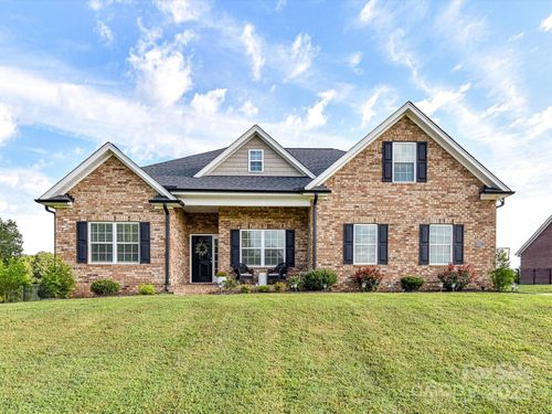 2017 Parrothead Dr, Monroe, NC, 28110-5733 | Card Image
