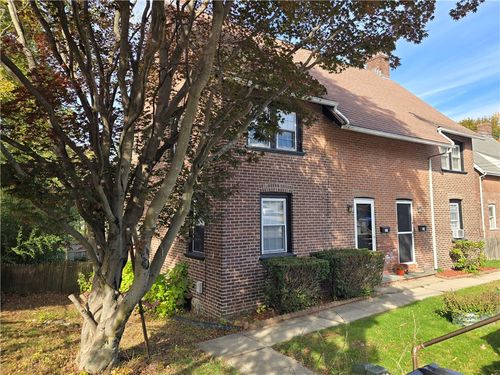 238 Roger Williams Avenue, East Providence, RI, 02916 | Card Image