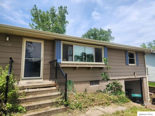 6212 Fort St, Omaha, NE, 68104-1631 | Card Image