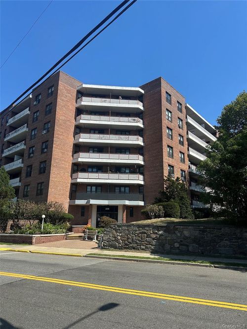 apt-2g-325 King St, Port Chester, NY, 10573-4083 | Card Image