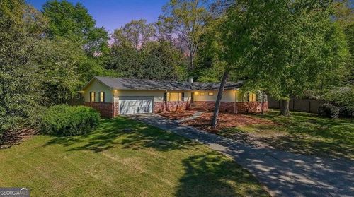 636 Holly Dr, Gainesville, GA, 30501-2140 | Card Image
