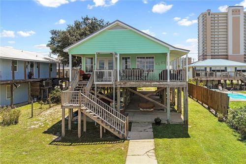 994 W Lagoon Ave, Gulf Shores, AL, 36542-6300 | Card Image