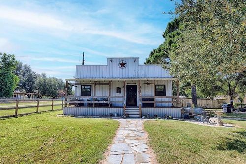 5160 Avenue B, Sheridan, TX, 77475 | Card Image