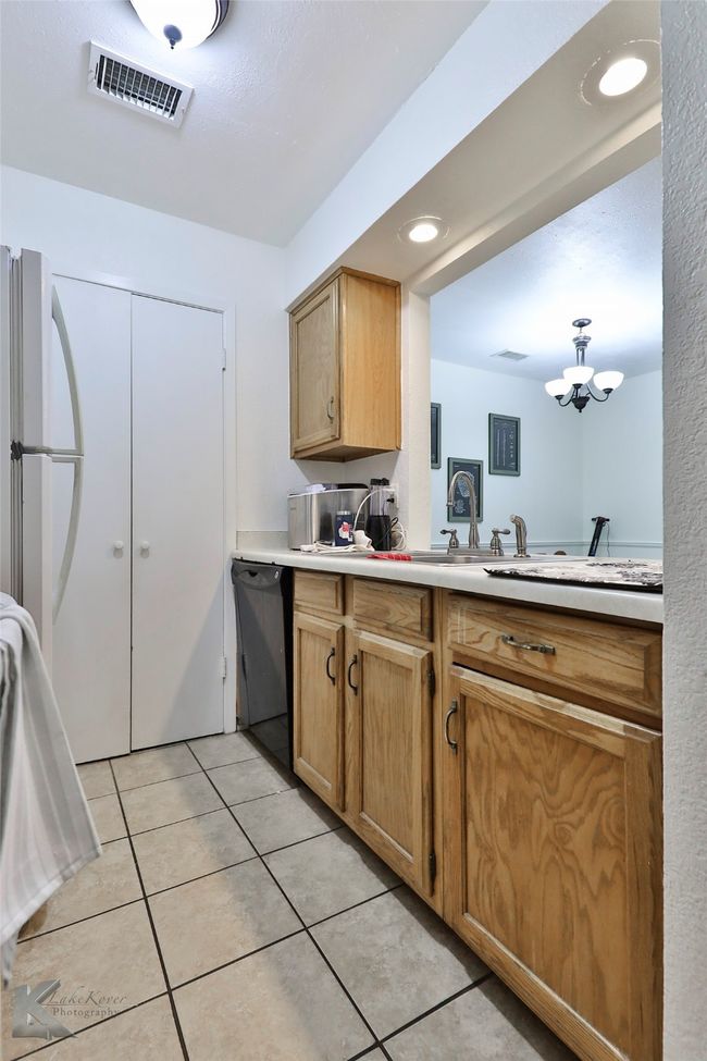 APT-215 - 1318 Westheimer Rd, Condo with 3 bedrooms, 2 bathrooms and null parking in Abilene TX | Image 9