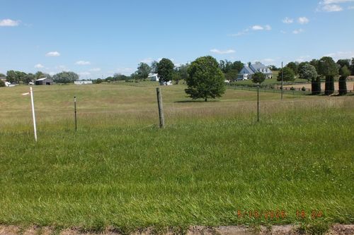 8 Fords Mill Rd, Versailles, KY, 40383-9461 | Card Image