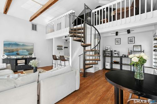 r2-67 Cherry St, Milford, CT, 06460-8904 | Card Image