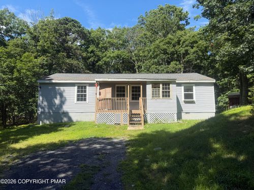 2186 Spring Dr, Bushkill, PA, 18324-8655 | Card Image