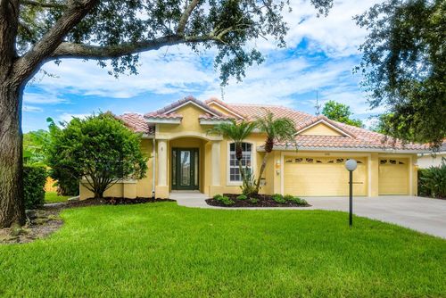 4928 Three Oaks Blvd, SARASOTA, FL, 34233-4203 | Card Image