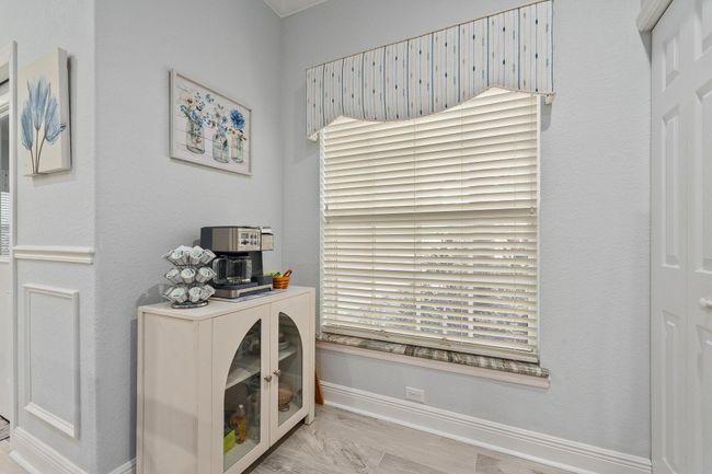 397 Nw Breezy Point Loop, House other with 2 bedrooms, 2 bathrooms and null parking in Port St. Lucie FL | Image 7