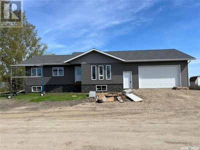 109 1st St, House other with 3 bedrooms, 2 bathrooms and null parking in Beatty SK | Image 1