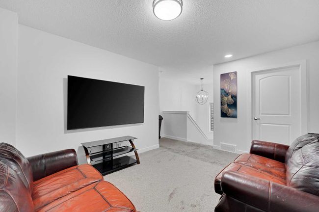 33 Savanna Row Ne, Home with 4 bedrooms, 3 bathrooms and 2 parking in Calgary AB | Image 19