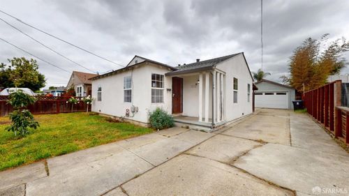 1232 Laurel Ave, East Palo Alto, CA, 94303-1017 | Card Image