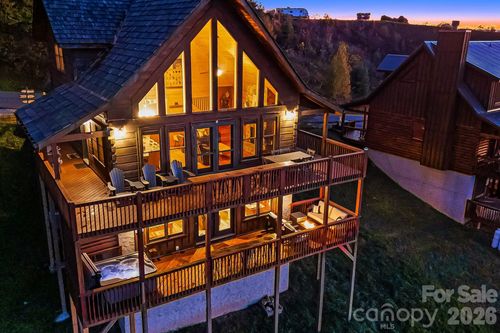 121 Scenic Wolf Dr, Mars Hill, NC, 28754-0675 | Card Image