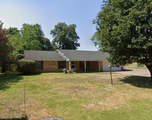 2113 Hendricks St, Gladewater, TX, 75647-4125 | Card Image