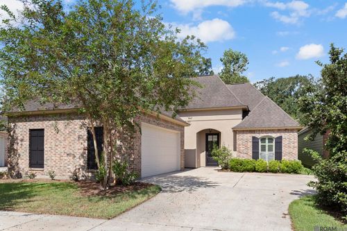 8241 Valencia Ct, Baton Rouge, LA, 70820-6533 | Card Image