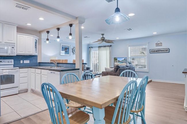 APT-229 - 4901 State Highway 361, Condo with 2 bedrooms, 2 bathrooms and null parking in Port Aransas TX | Image 13