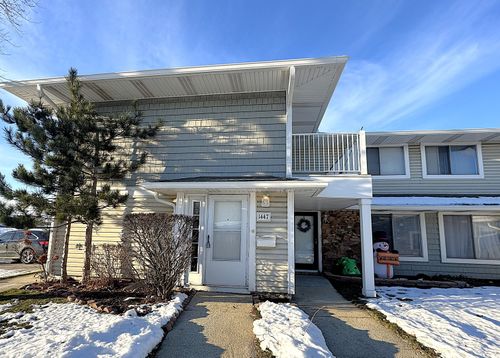 1447 Fremont Dr, Hanover Park, IL, 60133-4909 | Card Image