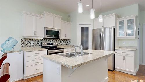 2632 Makowsky Cres, Regina, SK, S4X0M8 | Card Image
