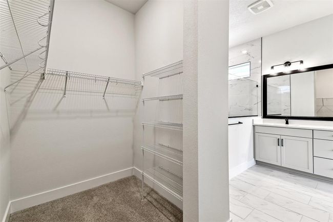 Owner's Closet | Image 24