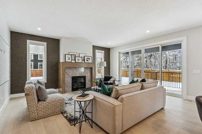 66 Aspen Summit Close Sw, Home with 6 bedrooms, 4 bathrooms and 6 parking in Calgary AB | Image 15