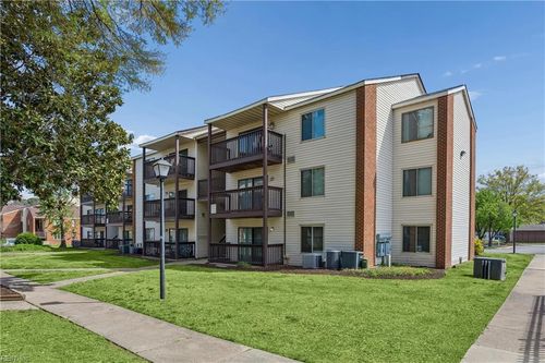 2-107 Davenport Ct, Hampton, VA, 23666-5744 | Card Image