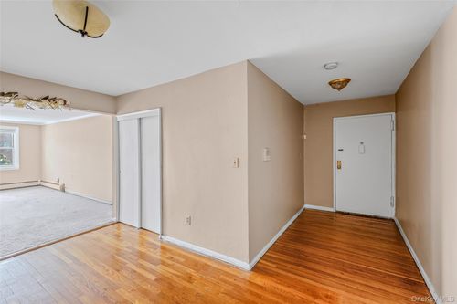 apt-2s-124 S Park Ave, Rockville Centre, NY, 11570-6135 | Card Image